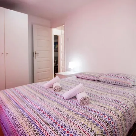 Virginia - Surf Camp Daire Peniche